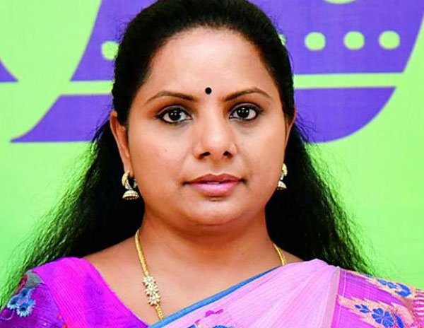 kalvakuntla kavitha,trs,ap politics,car,ap elections,2 states,telangana  కవిత కారు ఏపీకి రాగలదా..?